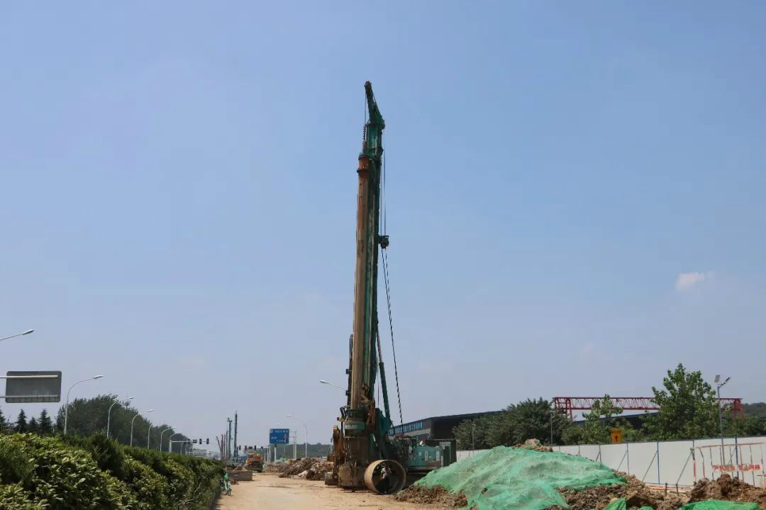 “誤入”樁基 百折不回！他以8臺旋挖搏未來