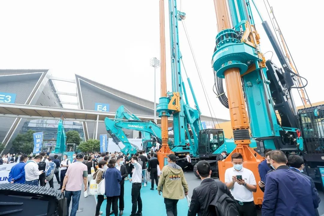 何清華出席長沙國際工程機械產業鏈發展峰會，走“雙循環”道路關鍵在于“要做好自己的事情”