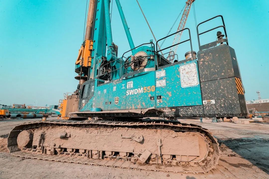 大國重器！山河智能超級裝備助力北京城市副中心綜合交通樞紐站建設