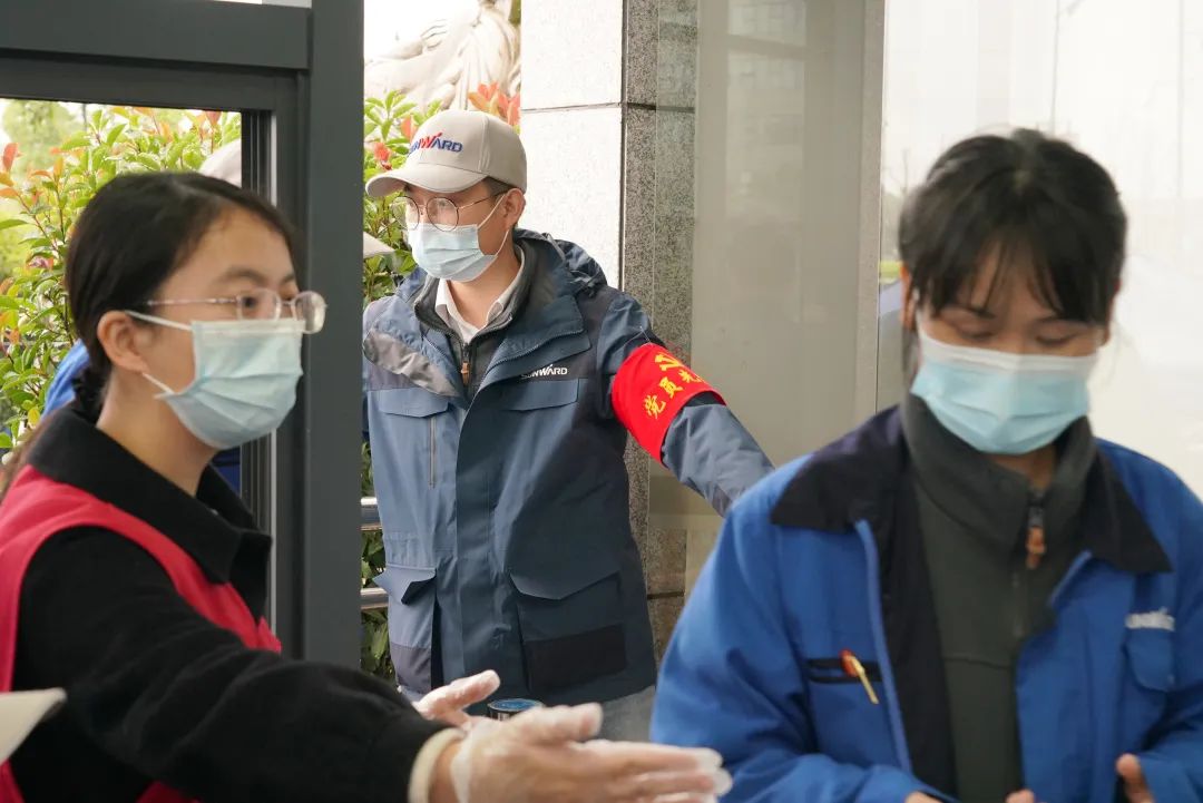 采樣完成率近100%！山河智能第一時間開展全員核酸檢測，保障安全生產