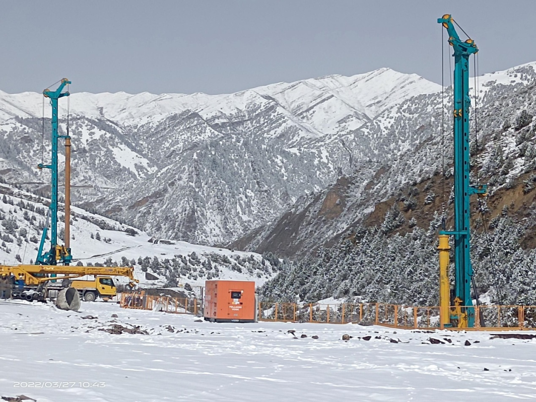 決戰“世界之巔”！山河智能旋挖鉆機實力助建川藏鐵路